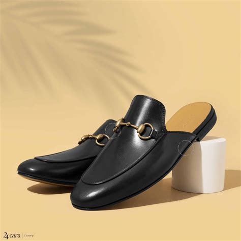 gucci slipper black